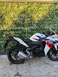 Honda CBR125R