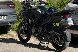 Benelli trk 502x