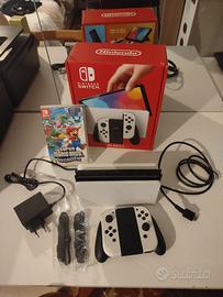 Nintendo Switch OLED (NUOVA)