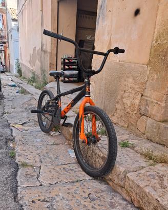 bmx montana