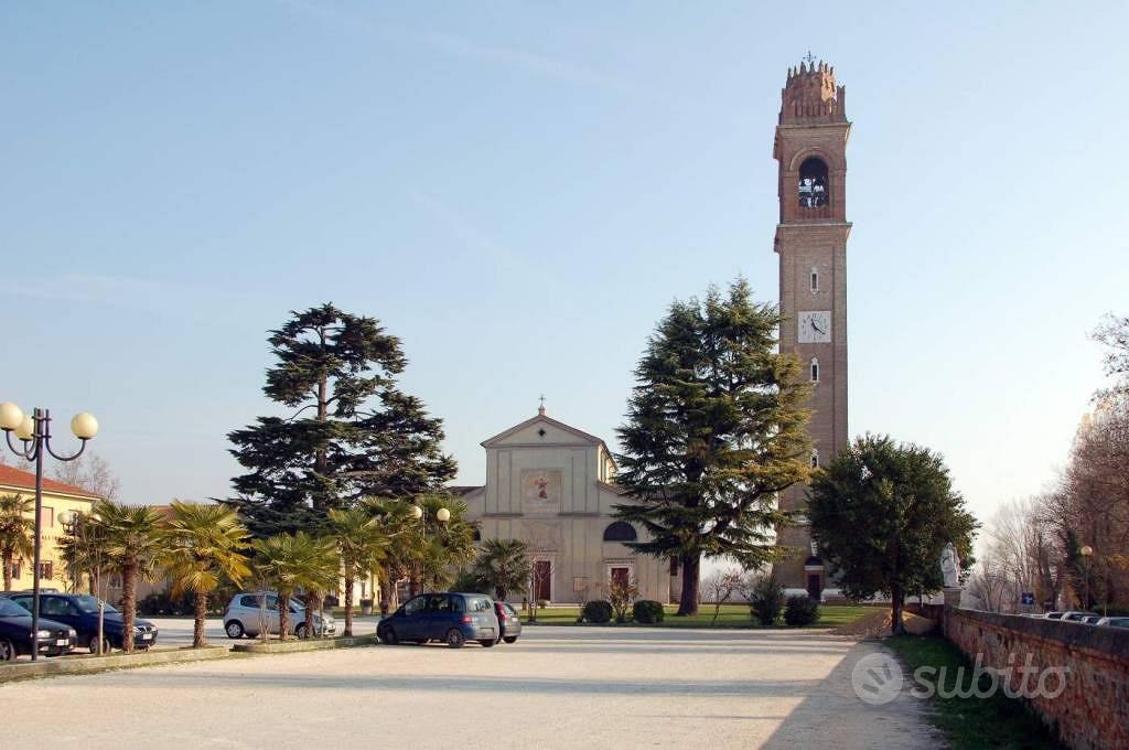 Appartamento di 130 m² con 4 locali e box auto a C - More
