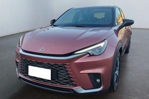 Lexus LBX Hybrid Cool