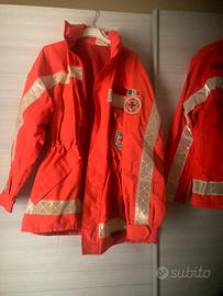 1 giacca e 1 giubot originali croce rossa italiana
