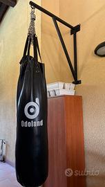 Sacco da boxe Odoland con supporto in ferro