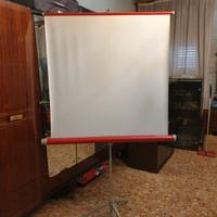 Schermo bianco per riproduzioni video