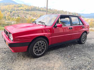 lancia delta HF  integrale 16v