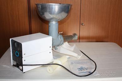 MACCHINA elettrica per PASSATA di POMODORO usata