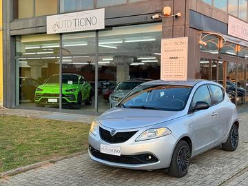Lancia Ypsilon 1.2 69 CV 5 porte S&S Platinum