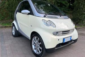 Smart ForTwo 700 benzina 2005