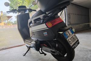 SCOOTER 125 Elettrico NIU Nqi GTS pari al nuovo!