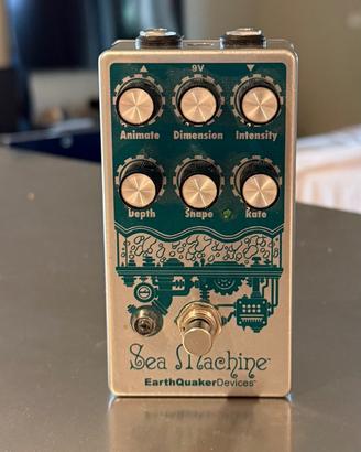 EarthQuaker Devices Sea Machine V3