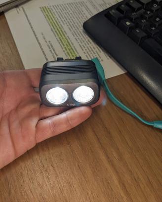 faro led bici knog blinder