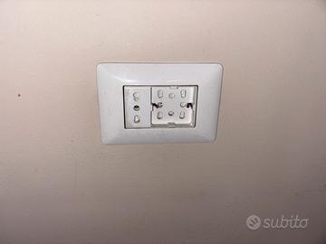 Presa btcino matix con shuko e bipasso