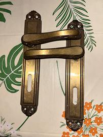 Maniglie vintage in ottone