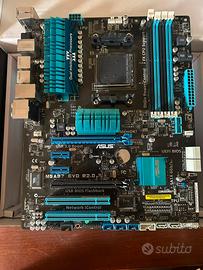 Scheda madre con scheda video, ram, e dissippatore