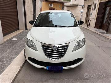 Lancia ypsilon 1.2