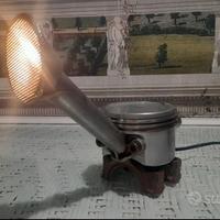 LAMPADA DA TAVOLO unica nel suo genere