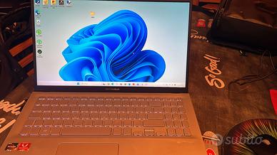 asus vivobook - specifiche in foto