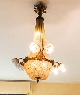 lampadario a mongolfiera e plafoniere