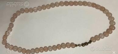 Collana di perle rosa