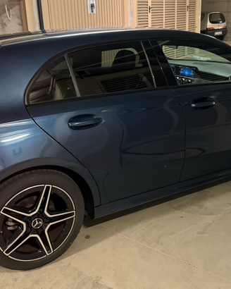 Mercedes-Benz A 180 A 180 d Edition1 auto