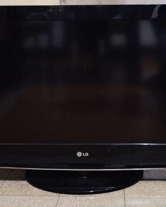 TV LG 32” – FUNZIONANTE – HDMI – PREZZO BASSO