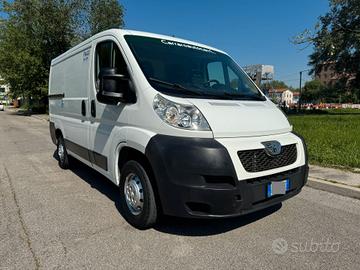 PEUGEOT BOXER 2.2 HDi 130 L1 H1 Coibentato con Fri