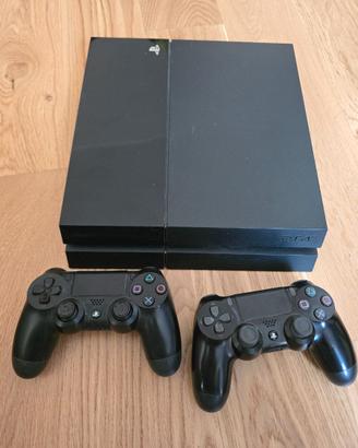PS4 Fat CUH-1116A 500 GB + 2 controller – Funziona