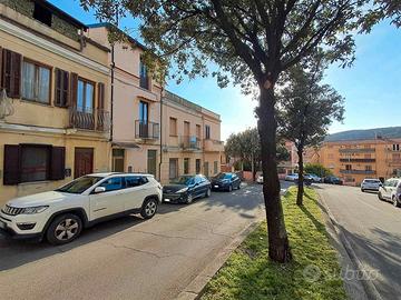 RIBASSO. Casa da ristrutturare con cortile
