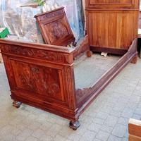 Testiera e piediera letto in legno massiccio