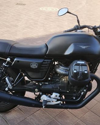 Motoguzzi V7III Stone