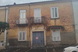 Fabbricato per civile abitazione