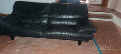 divano pelle nero 2 posti