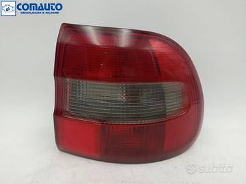 Fanale post dx VOLVO V40 '95