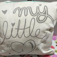 Cuscino con scritta My Little con cuore