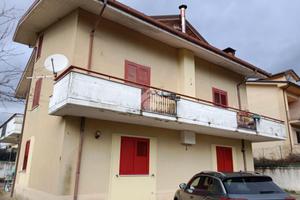 3 LOCALI A CESINALI