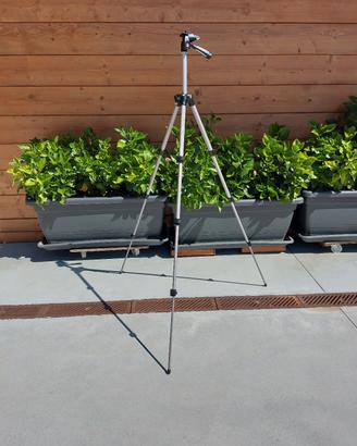 Cavalletto  Treppiede Professionale Manfrotto