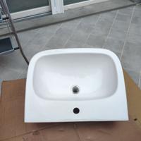 Lavabo monoforo sospeso in ceramica bianca