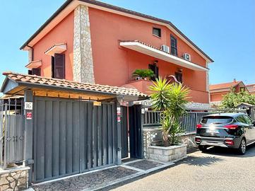 PORZIONE DI BIFAMILIARE A ROMA