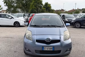 Toyota Yaris 1.4 D-4D DPF 5 porte