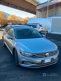 Volkswagen Passat variant 2.0 tdi executive 190cv