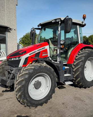 Massey Ferguson 5S.145
