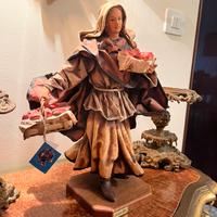 Statuina in cartapesta leccese