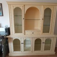 Credenza in legno laccato