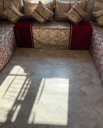 Salotto marocchino compreso di sdeder