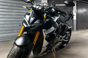Ducati streetfighter v4 s