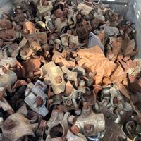 Morsetti ortogonali,spinotti , cravatte per pilast