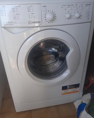 lavatrice Indesit usata