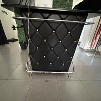 Arredamento bancone per negozio