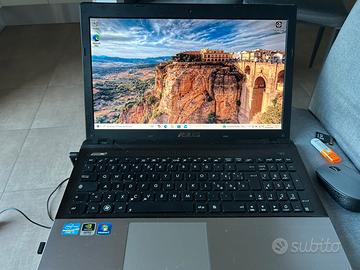 Notebook Asus i5 Ram 4 gb disco 500 gb - RIBASSO